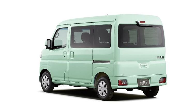 Penampakan Daihatsu Hijet Reborn yang dijual mulai 120 jutaan dan punya konsumsi BBM 20 km per liter.
