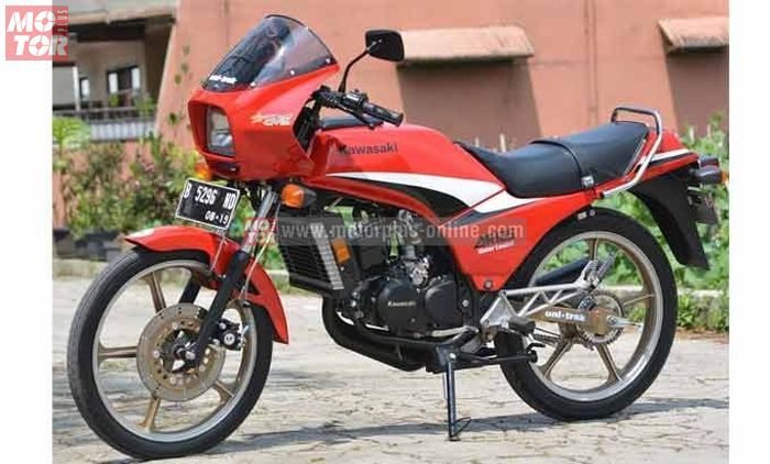 Desain Kawasaki AR125 terlihat modern dan racy di masanya