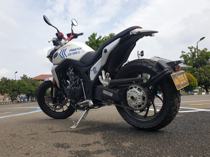 Hunter Scrambler SK 500 untuk ujian praktik SIM C1 di Satpas SIM Da'an Mogot, Jakarta Barat