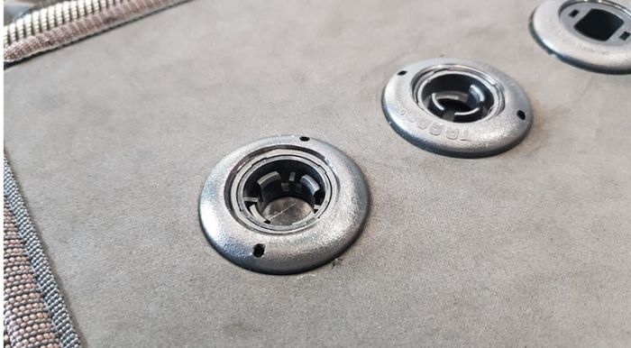 Pinhole, fitur penting di karpet mobil (Foto Ilustrasi 
