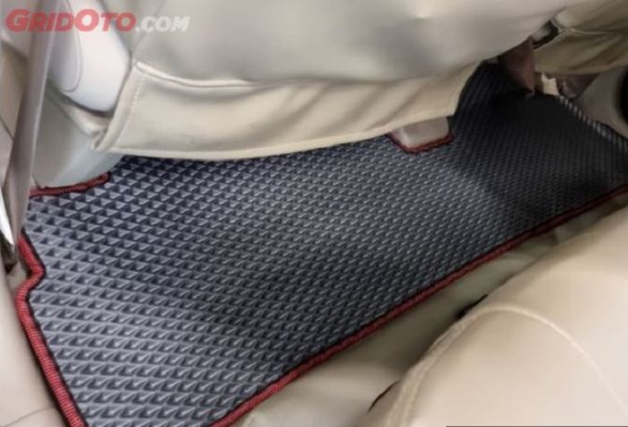 Ilustrasi karpet mobil