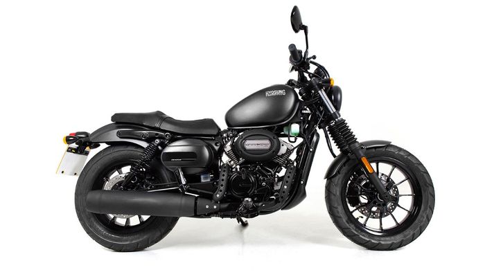 tampak samping Hyosung Aquila GV125S.