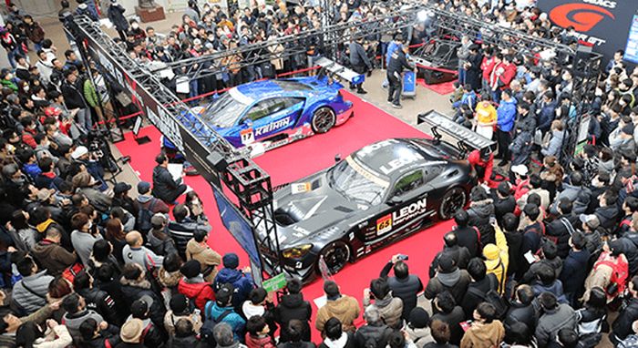 Rata-rata kehadiran di event Osaka Auto Messe mencapai 200 ribu pengunjung