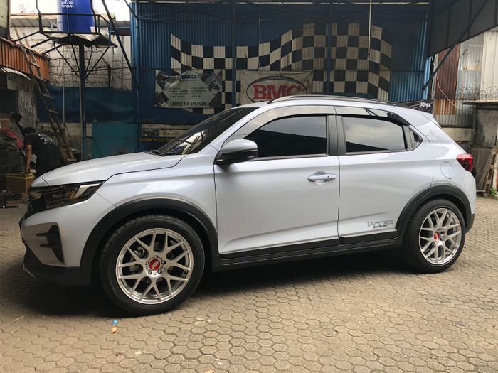 Tampilan Honda WR-V jadi lebih manis setelah diceperkan