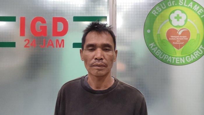 Dadang Wahyudin (49) satu dari lima sales jaket asal Garut yang jadi korban fitnah dituduh penculik anak di Musi Rawas Utara, Sumatera Selatan