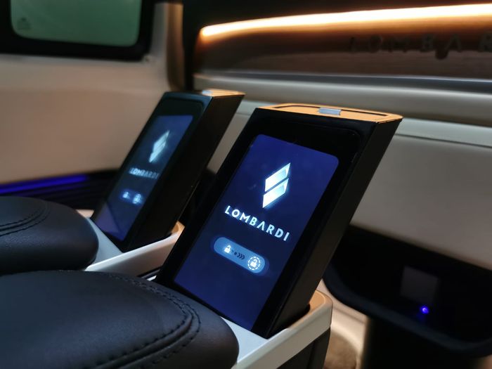 Control canggih untuk captain seat