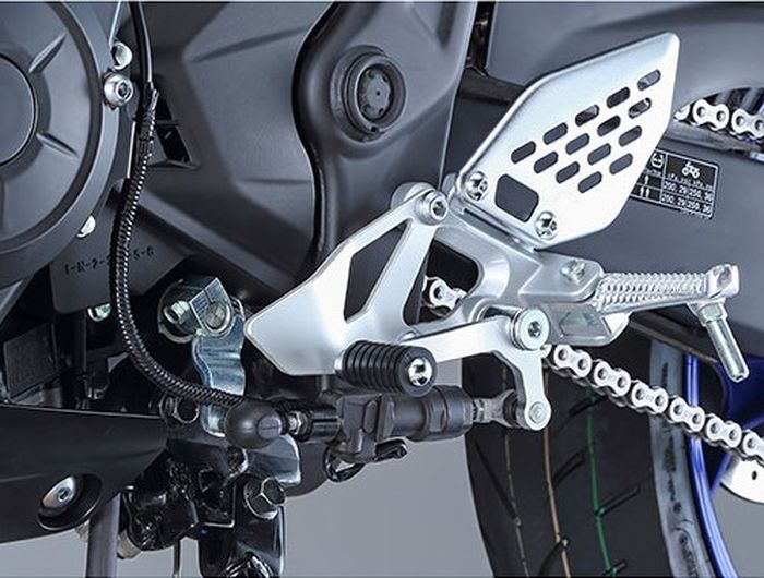 Yamaha MT-25/MT-03 punya fitur quickshifter