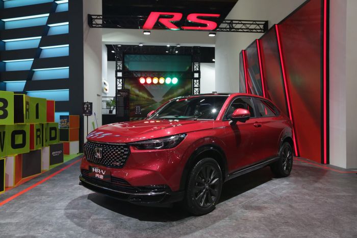 Honda HR-V RS dengan mesin turbo.