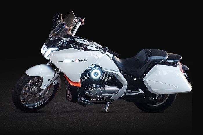 detail tampilan PF Moto Starship 300, kuat dengan nuansa futuristik.