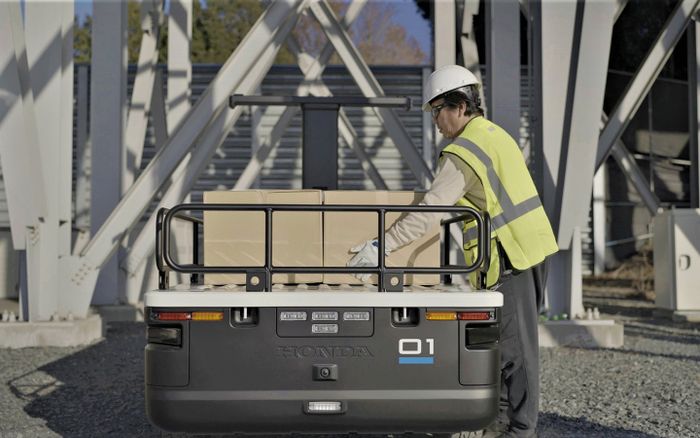 Honda AWV ditujukan untuk penggunaan pabrik atau konstruksi.