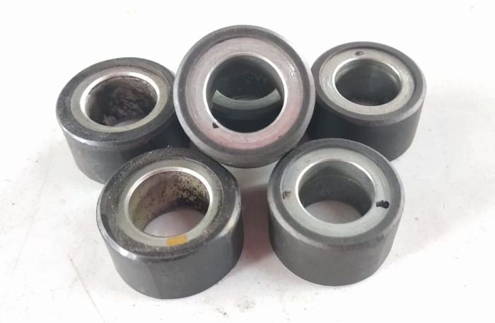 Pabrikan sarankan roller diganti tiap 20.000-24.000 km pemakaian 