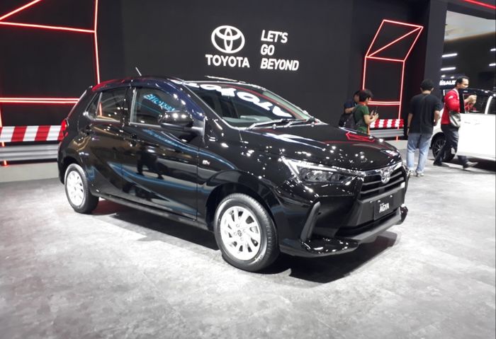 Toyota Agya terbaru varian Standard di GJAW 2023