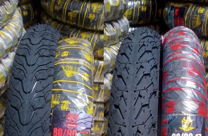 Ban motor Mahogra Tire dijual dengan harga Rp 100 ribuan