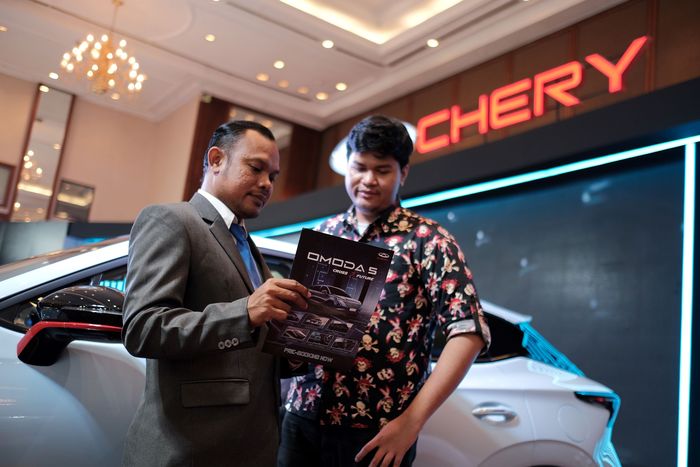 Calon konsumen dapat melakukan pembelian Chery OMODA 5 dengan cara kredit