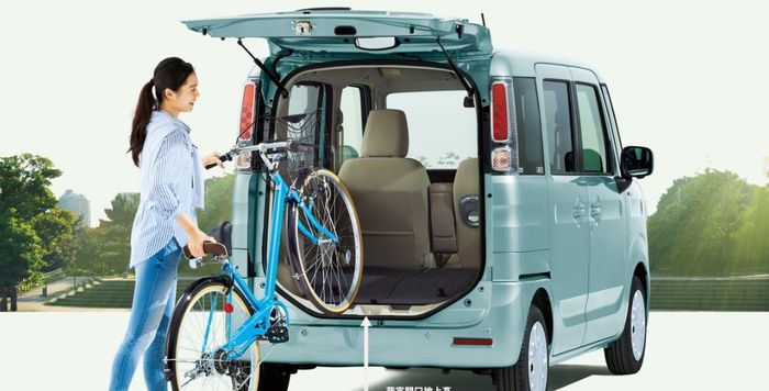 bagasi belakangnya juga tergolong luas.