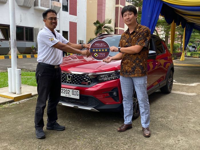 Honda WR-V mendapatkan penghargaan bintang 5 untuk uji tabrak ASEAN NCAP