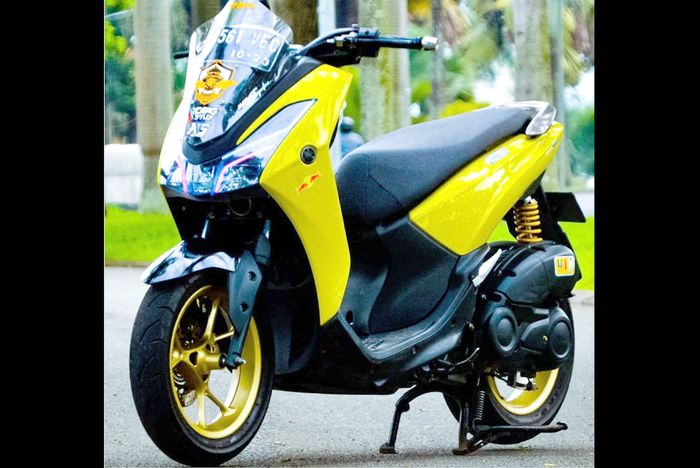 Yamaha Lexi juara 3 kelas Daily Use di Online Customaxi 2021