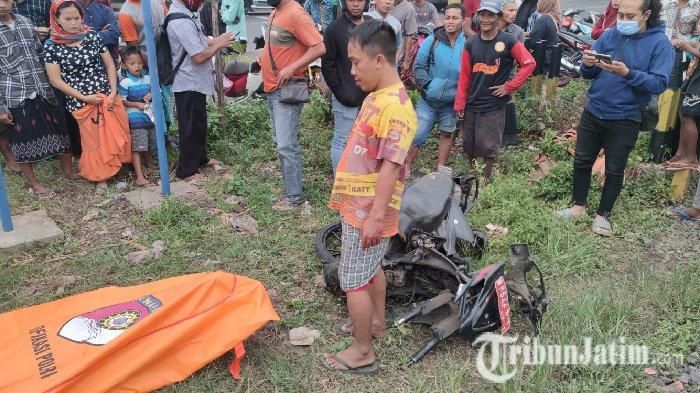 ASN Disperta Kabupaten Probolinggo, Kurniawan Prihandhoko (46) tewas ditabrak KA Sri Tanjung saat naik Suzuki Shogun Axelo