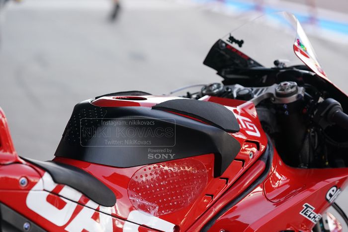 Fuel tank pad Jonas Folger