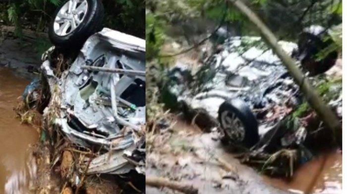 Kondisi Avanza saat ditemukan usai terseret arus banjir bandang