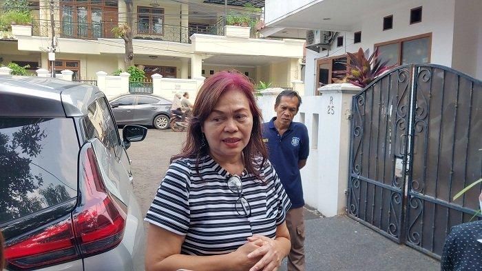 Yorry Worang (63), ibu mertua DS (Daniel Setiawan) yang sempat dikira pelaku koboi jalanan tol Tomang