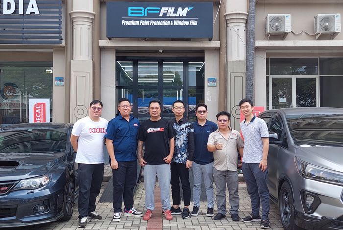 jajaran pemilik dan mitra BFFilm Indonesia saat meresmikan workshop pertama mereka