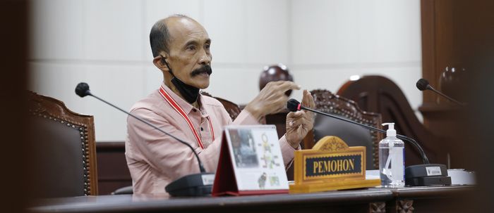 Arifin Purwanto, Advokat yang menguji pasal 85 ayat 2 UU LLAJ agar masa berlaku SIM bisa seumur hidup