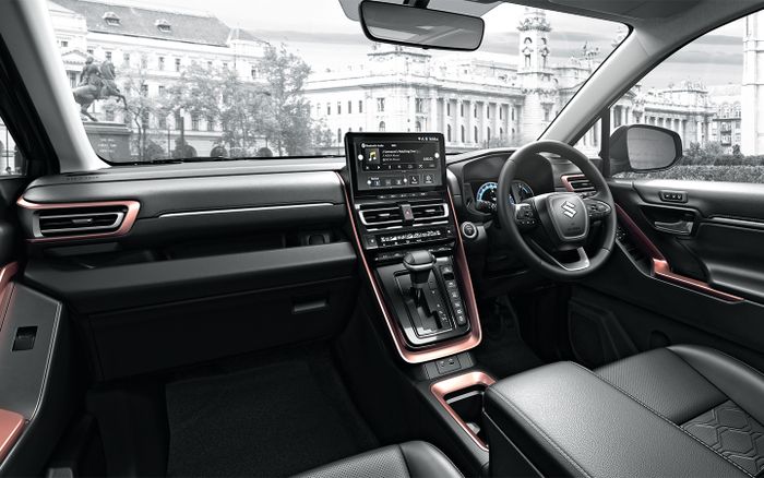 Interior Suzuki Invicto.