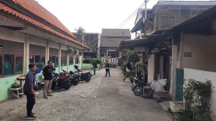 Jl Udang V, Kayuringin Jaya, Bekasi Selatan, kota Bekasi yang menjadi TKP dimalingnya Vespa PX150 nopol B 6132 KGK 