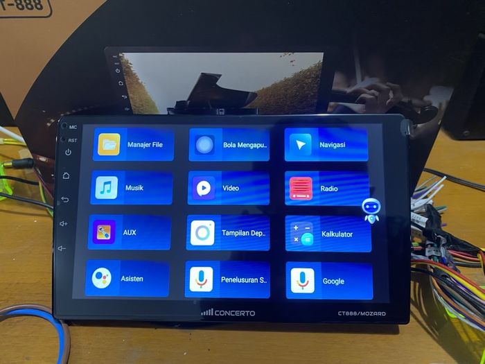 Ingin lebih canggih, bisa lirik Concerto CT888 Mozard dengan RAM 4 GB dan memori internal 64 GB