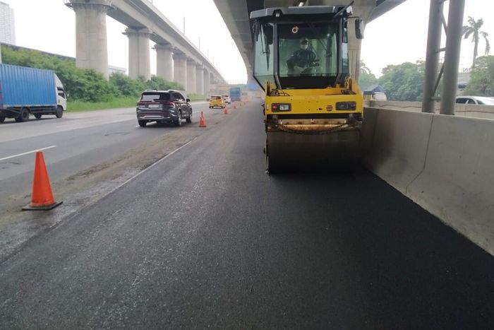 Perbaikan jalan Tol Jakarta-Cikampek