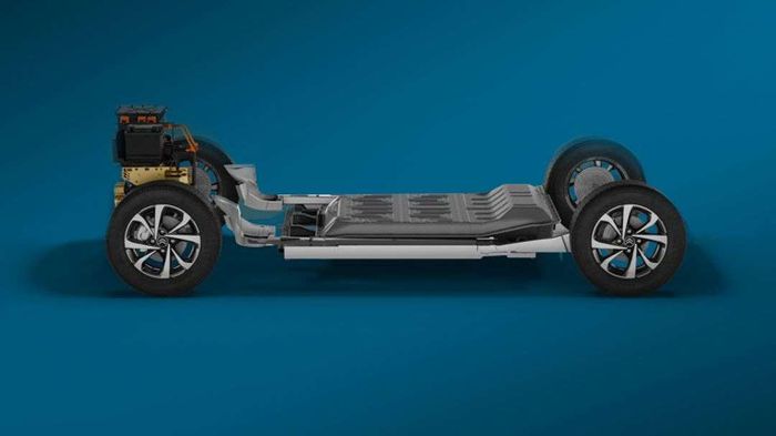 Teaser terbaru Citroen yang menampilkan platform baterai dan motor listrik.