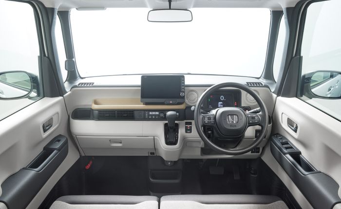 Interior Honda N-BOX terbaru.