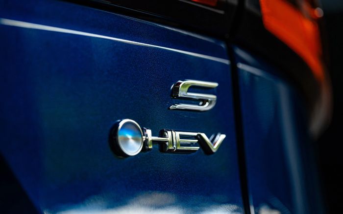 Varian S HEV jadi varian tertinggi sekaligus satu-satunya varian hybrid Yaris Cross.