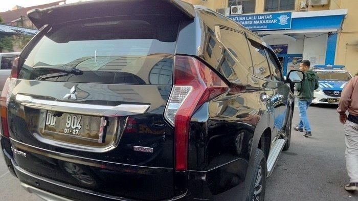 Mitsubishi Pajero Sport berpelat nomor palsu DD 904 yang sempat belagu ugal-ugalan di Jl Urip Sumoharjo, kota Makassar diamankan Satlantas Polrestabes Makassar