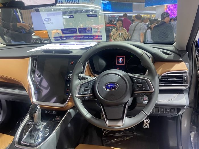 Interior Subaru Outback di GIIAS 2023, banyak dilengkapi teknologi canggih.