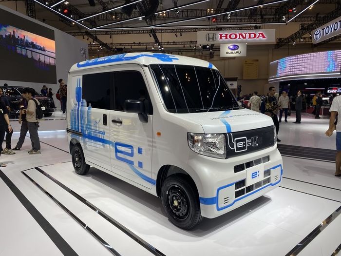Honda N-Van EV Prototype diperkenalkan pada ajang GIIAS 2023