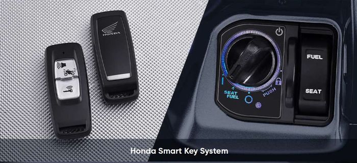 Honda PCX 160 dibekali fitur Honda Smart Key System.