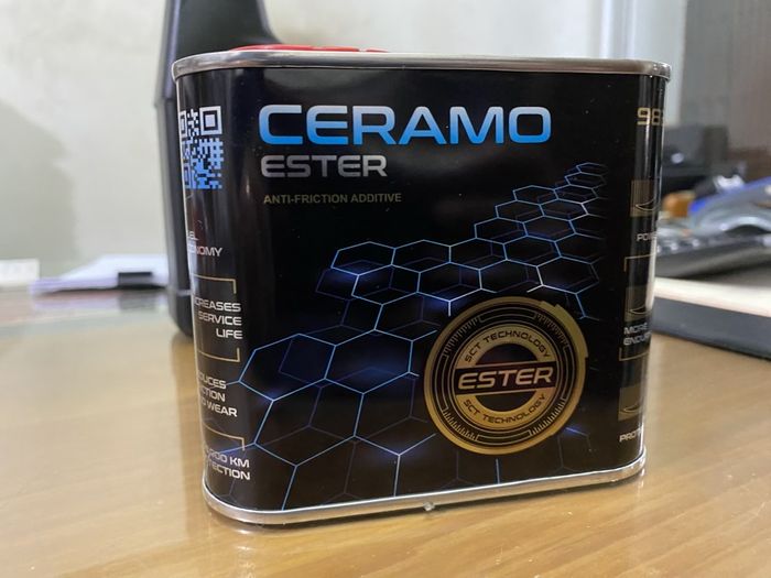 Mannol Ceramo Ester mempunyai aditif untuk mereduksi gesekan pada komponen internal mesin.