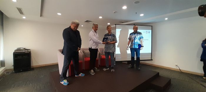 Diskusi santai yang dilakukan forwot bersama KNKT, Kemenhub dan PT VKTR Teknologi Mobilitas