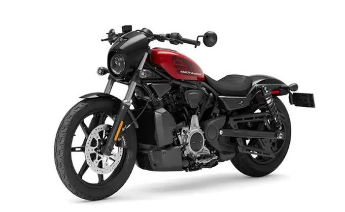 detail tampilan Harley-Davidson Nightster bermesin V-Twin 975 cc.