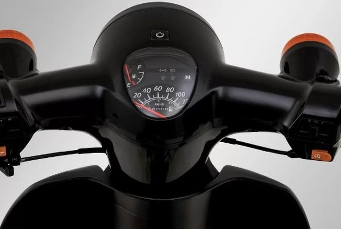 detail panel instrumen Solar Groove Cross 2023.