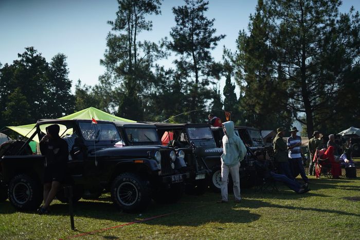 Suasana guyub sesama para penggemar Jeep terasa kental diacara Jambore Nasional American Jeep XI 
