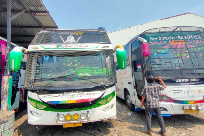 Bus AKAP Lintas Sumatera PO Putra Pelangi