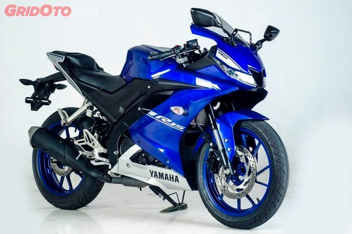 detail tampilan Yamaha R15 V3.