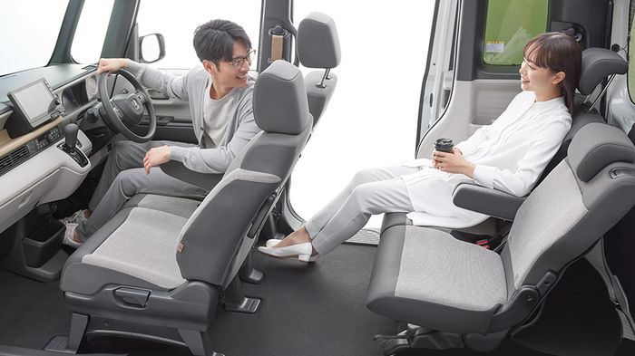 Interior Honda N-BOX terbaru.