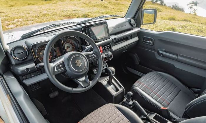 detail interior Suzuki Jimny 4Style.