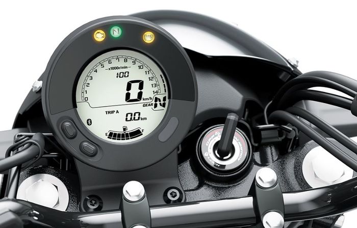 panel instrumennya bisa terkoneksi dengan smartphone via Ridelogy the App.