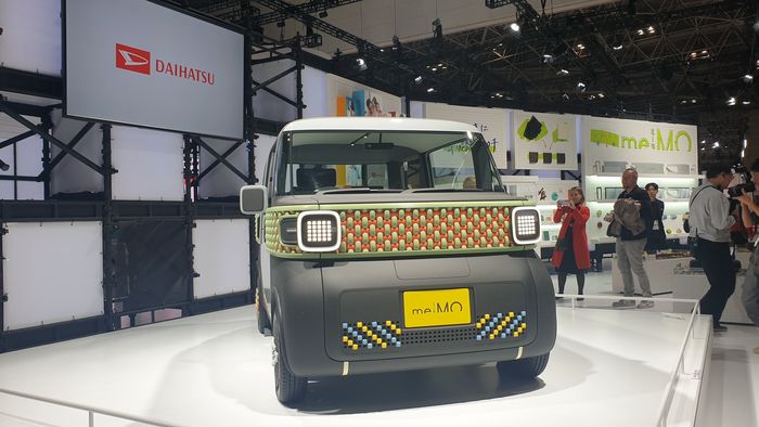 Mobil Konsep Daihatsu Me:MO, mobil konsep penumpang yang stylish dan fun pada pameran Japan Mobility Show 2023 