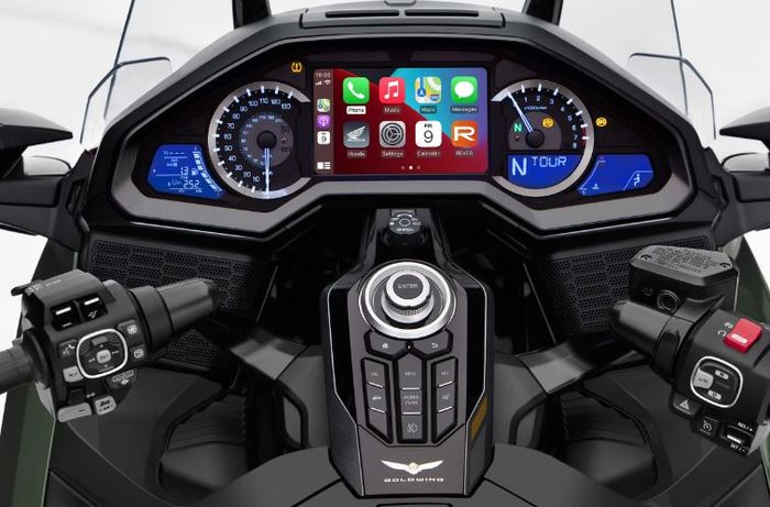 tampilan kokpit Honda Gold Wing.